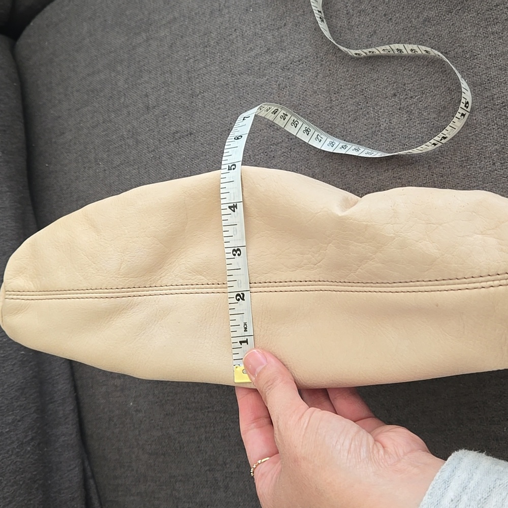 Vintage Liz Claiborne Leather Clutch With Magnetic Closure - Picture 11 of 11